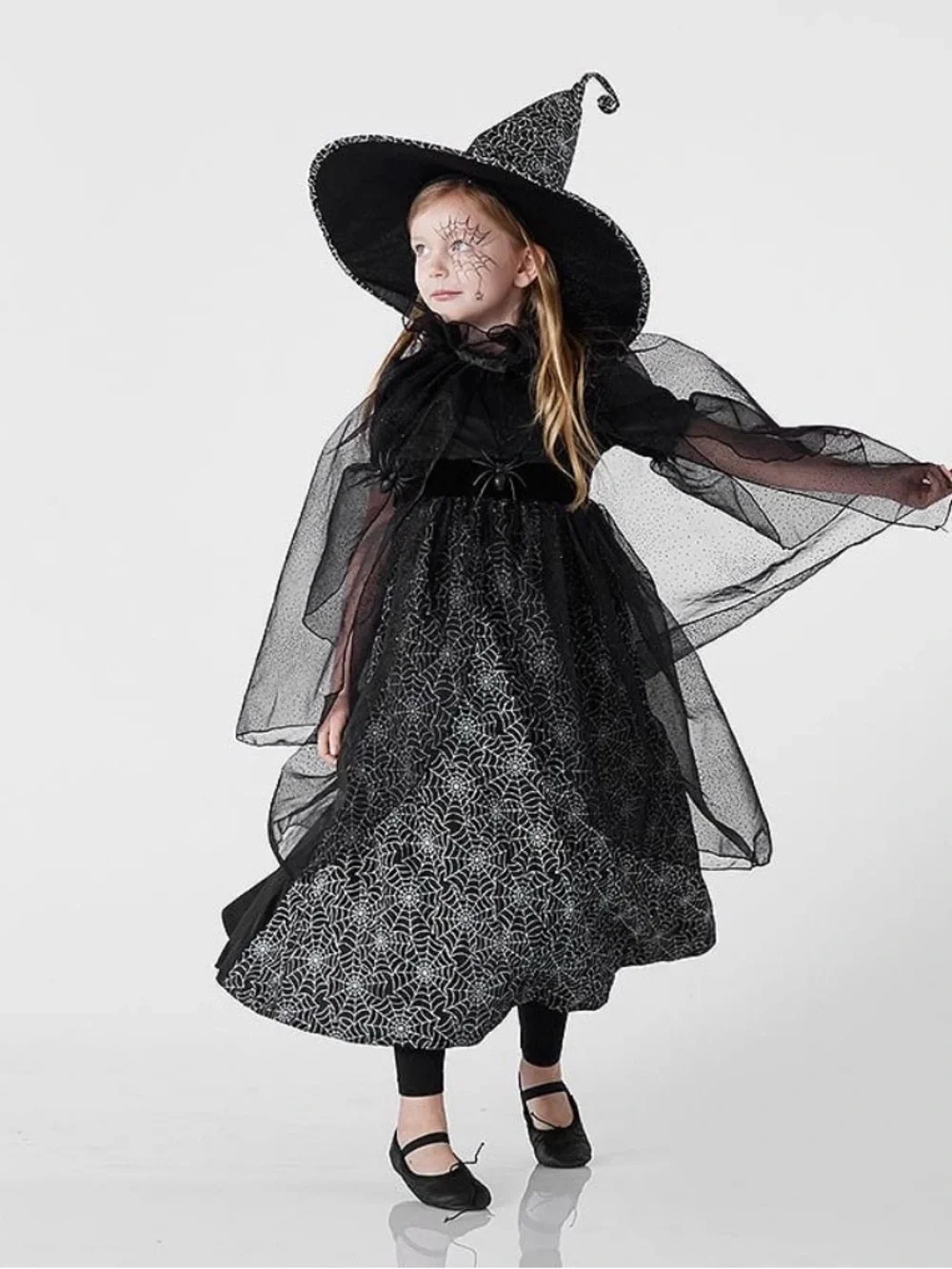 Pottery Barn Kids Black Glow in the Dark Witch Costume Size 4-6 Worn Once